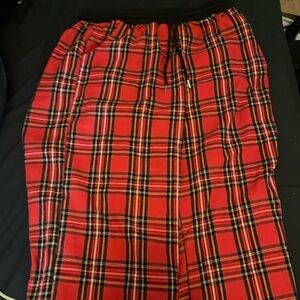 This is a L it is very comfortable. Very Christmas coded.